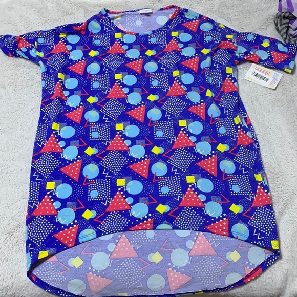 LuLaRoe Tops - 🔥🔥NWT! Luluroe shirt!